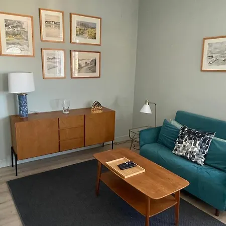 Vue Sur Rade Elegant Vaste Climatise Etage Eleve Ascenseur Proche Parking Et Toutes Commodites Au Coeur Du Historique * Toulon