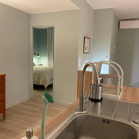 Apartment Vue Sur Rade: élégant Climatisé Au Cœur De Historique Toulon