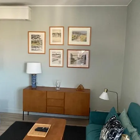 Vue Sur Rade: élégant Climatisé Au Cœur De Historique Apartment