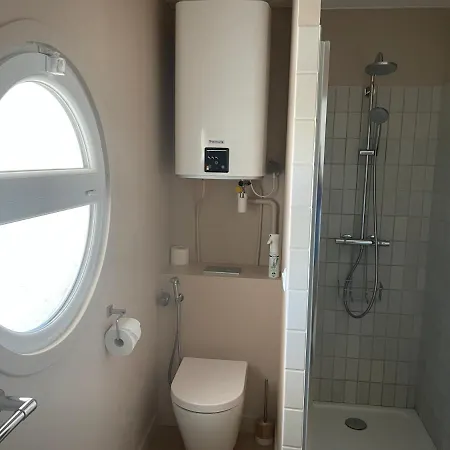 Vue Sur Rade: élégant Climatisé Au Cœur De Historique Apartment Toulon